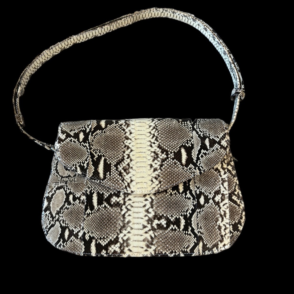 Handmade Snake Skin Shoulder Bag - Picture 3 of 15